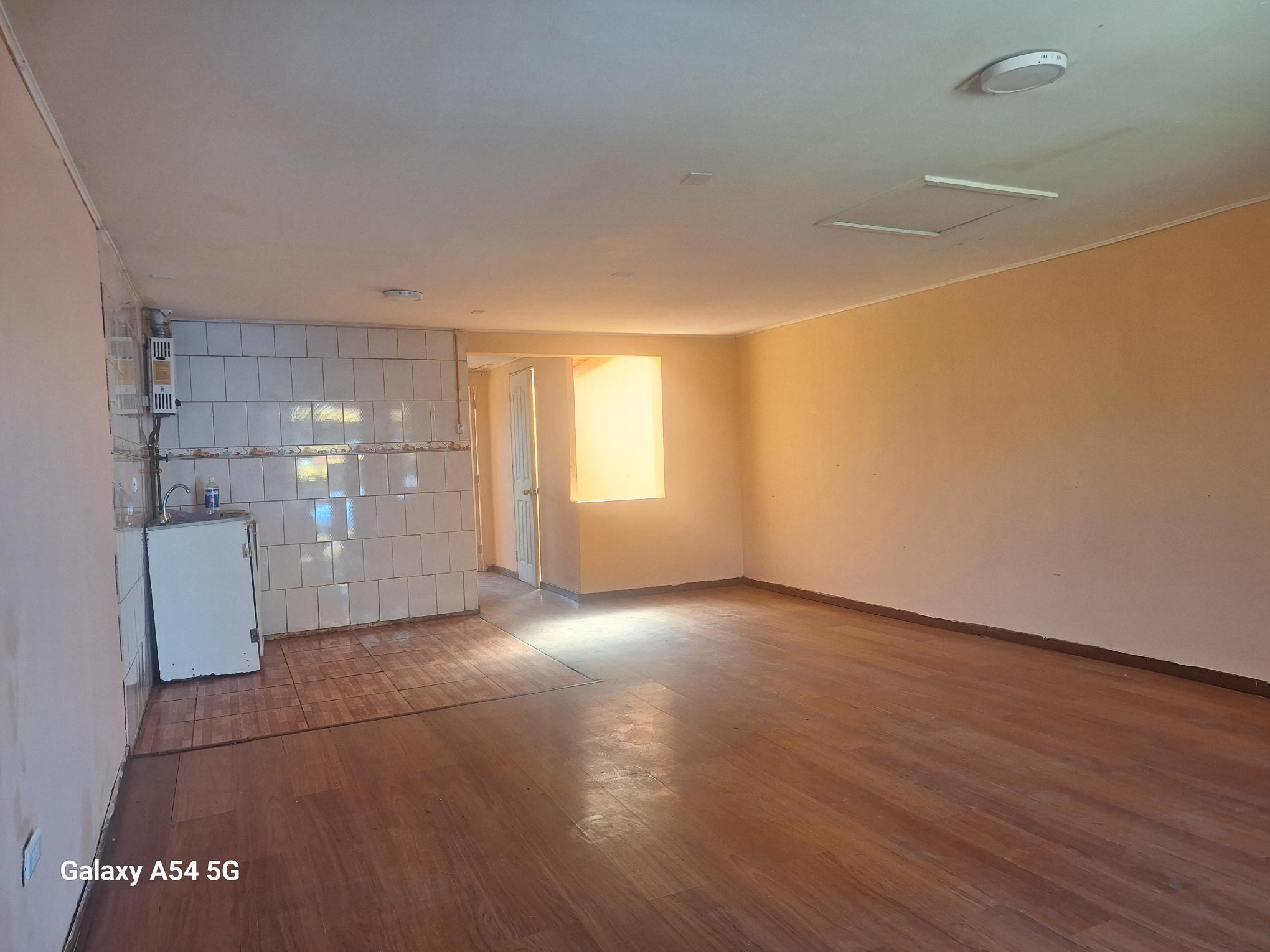 CASA 1 PISO SE VENDE